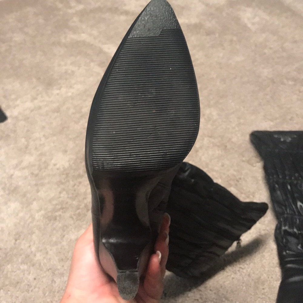 Prada boots - Picture 3 of 4